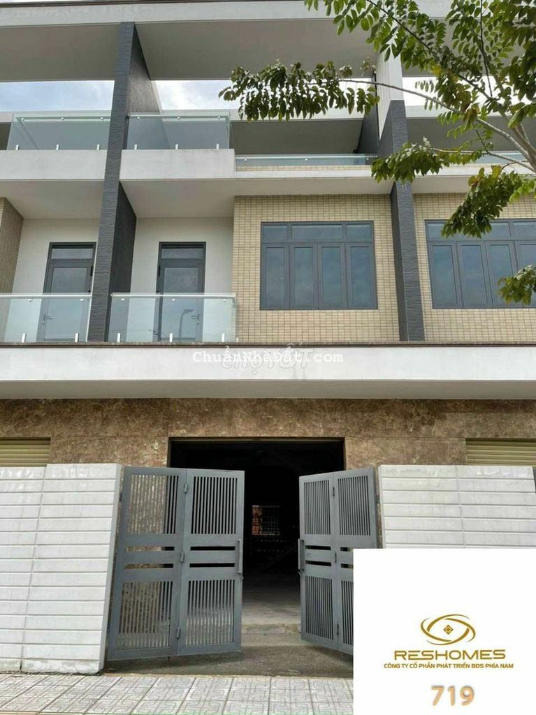 Bán nhà 1 trệt 2 lầu khu dân cư Bửu Long 3, đường E4 khu dân cư mới