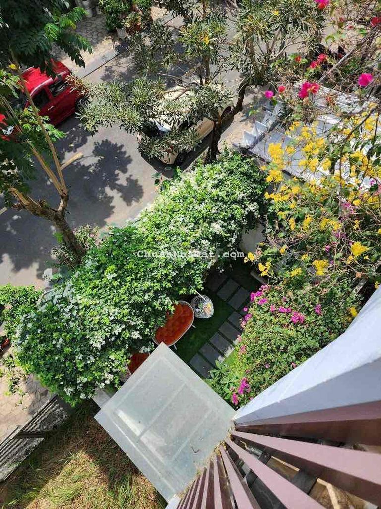 Nhà Phố mặt tiền đường 2tỷ1 100m2 SHR THỊ TRẤN LAI UYÊN BÌNH DƯƠNG