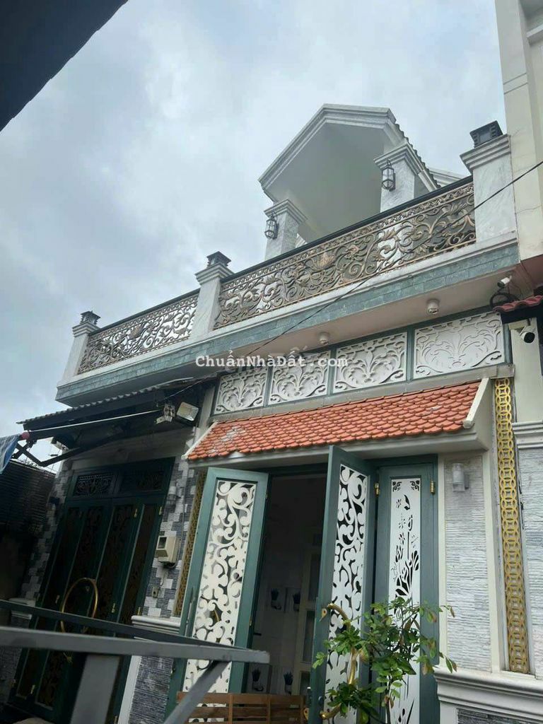 Bán nhà lầu đẹp 100m² gần đường Võ Văn Vân Vĩnh Lộc B