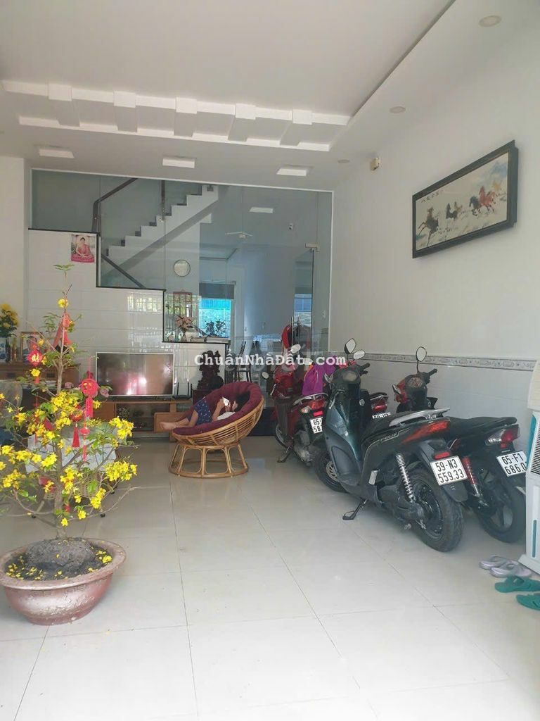 Bán nhà mặt tiền KDC Đại Phúc , 5x20 ,SHR hoàn công đầy đủ , Phạm HÙng