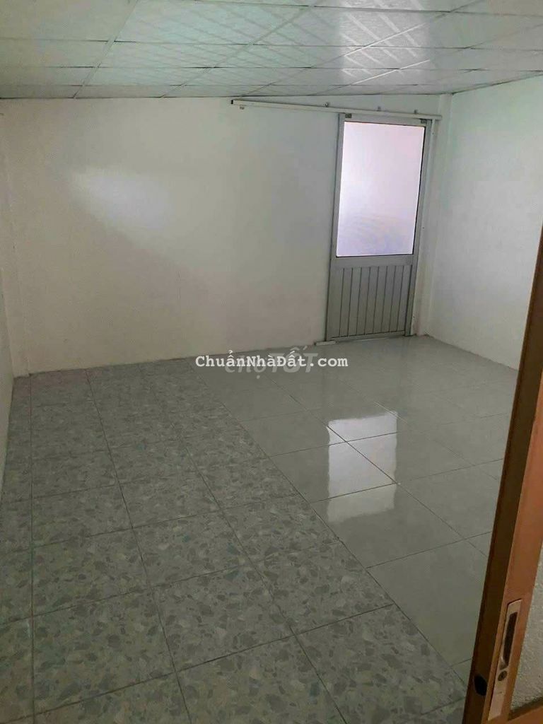 Bán nhà lầu 180m2 số nhà huyện hẽm xe hơi ấp4 xã đa phước ql50