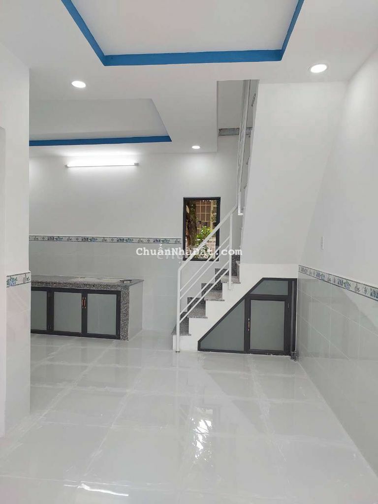 Bán nhà 1 trệt 1 lầu giá 950 triệu