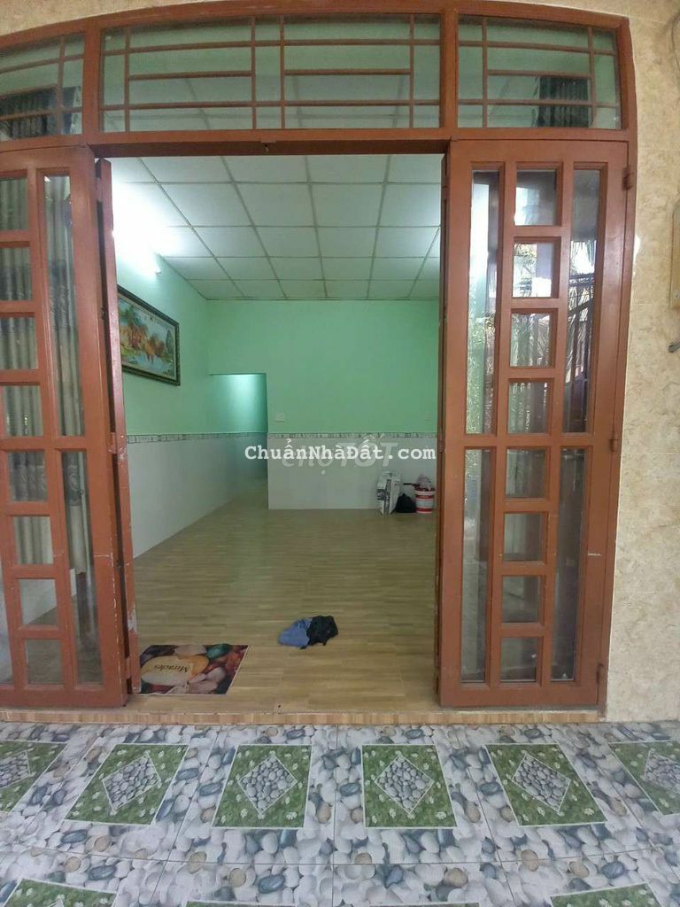 Bán nhà sổ hồng 52m2 cách ngã tư nguyễn văn linh 1km xã phong phú ql50