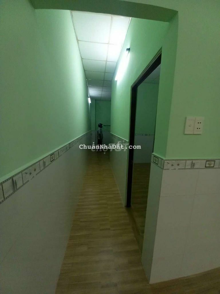 Bán nhà sổ hồng 52m2 cách ngã tư nguyễn văn linh 1km xã phong phú ql50