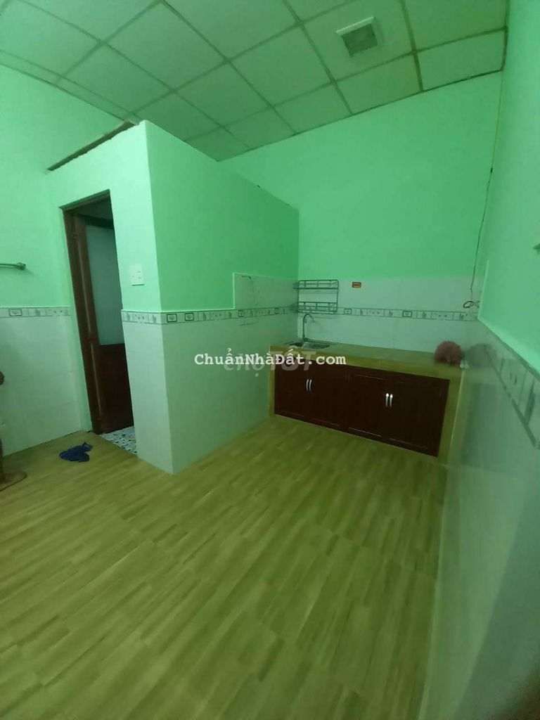 Bán nhà sổ hồng 52m2 cách ngã tư nguyễn văn linh 1km xã phong phú ql50