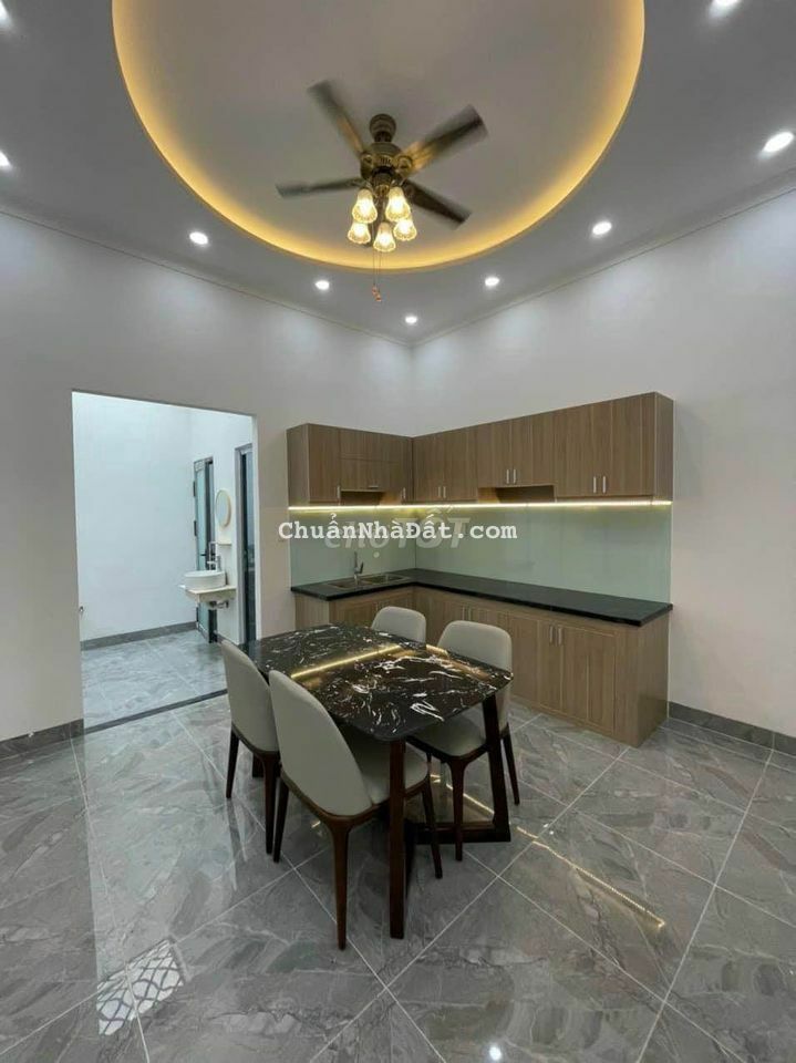 CHỊ ÁNH KẸT TIỀN CẦN BÁN GẤP NHÀ MỚI XÂY DỰNG TẶNG NỘI THẤT CHỊ ÁNH KẸT TIỀN CẦN BÁN GẤP NHÀ MỚI XÂY DỰNG TẶNG NỘI THẤT