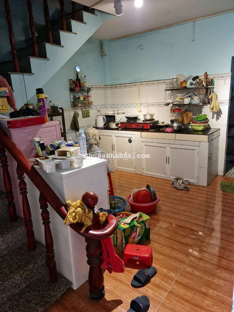 Bán nhà 2 tầng hxh ngủ trong nhà đường liên ấp 234, dt 64m2 chỉ 1,3t