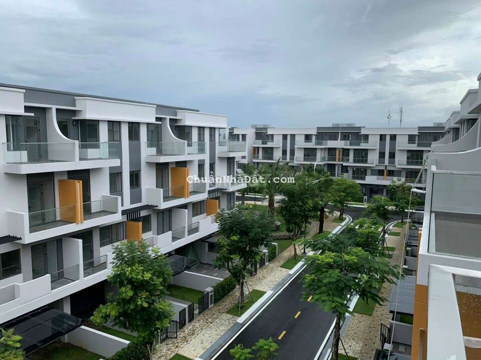 Nhà phố Lovera premier 1 trệt 3 lầu , 75m2 - 6.5 tỷ nhà thô, SHR