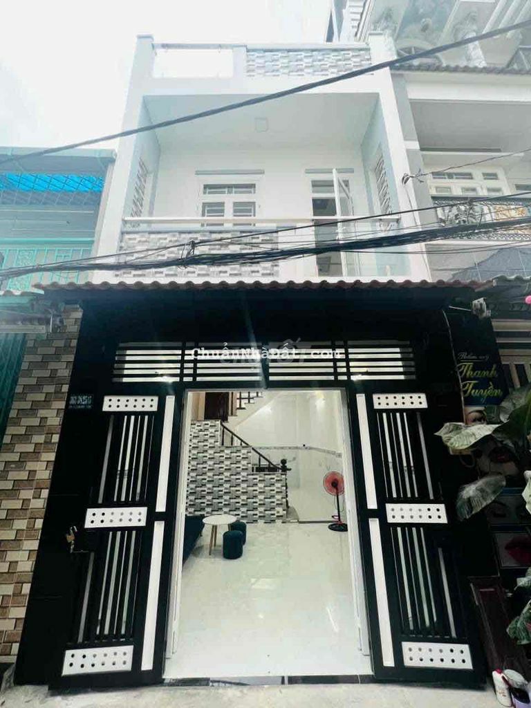 KẸT TIỀN CẦN RA GẮP CĂN NHÀ DƯỚI BÌNH CHÁNH