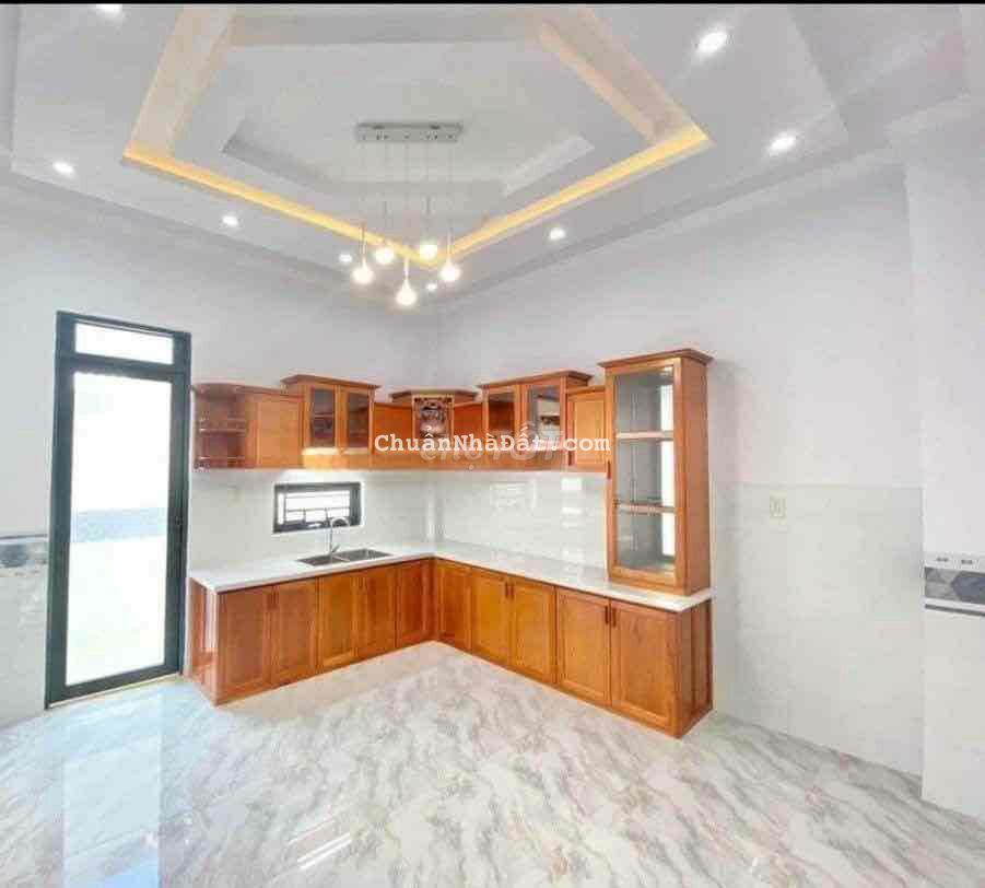 CHÍNH CHỦ CẦN RA GẮP CĂN NHÀ 680TRIỆU BÌNH CHÁNH CHÍNH CHỦ CẦN RA GẮP CĂN NHÀ 680TRIỆU BÌNH CHÁNH