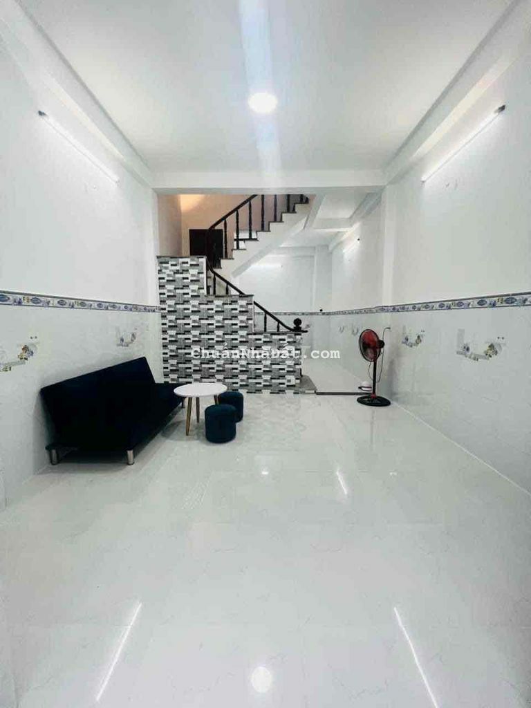 KẸT TIỀN CẦN BÁN GẮP CĂN NHÀ DƯỚI BÌNH CHÁNH