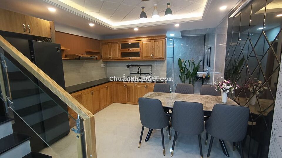 Nhà 4 Tầng HXH Bùi Đình Túy.P24.Bình Thạnh. (5.6x20m),chỉ 90 triệu/m2 Nhà 4 Tầng HXH Bùi Đình Túy.P24.Bình Thạnh. (5.6x20m),chỉ 90 triệu/m2