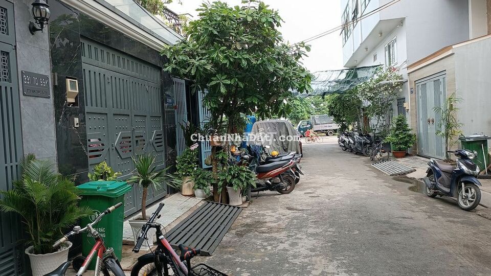 Nhà 4 Tầng HXH Bùi Đình Túy.P24.Bình Thạnh. (5.6x20m),chỉ 90 triệu/m2 Nhà 4 Tầng HXH Bùi Đình Túy.P24.Bình Thạnh. (5.6x20m),chỉ 90 triệu/m2