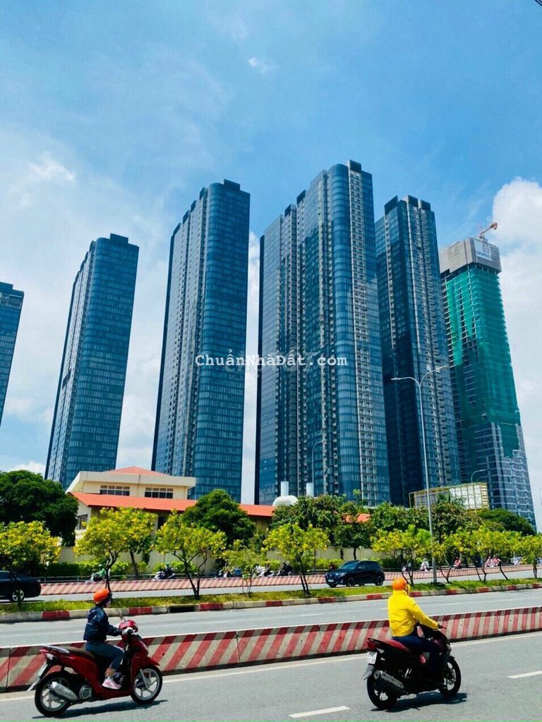 Bán nhà ngang khủng 7m sát Mặt Tiền Nguyễn Hữu Cảnh p.22 BT, CN 105m2