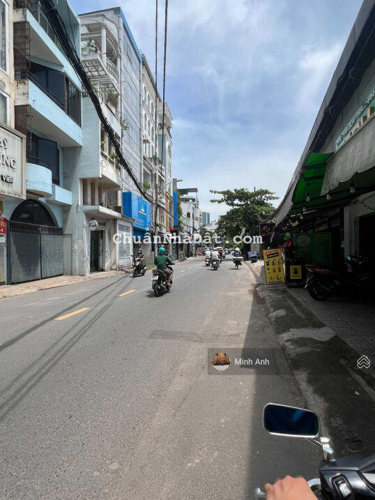 Siêu phẩm vip căn góc 2 mặt tiền hầm 7 tầng ngay D2 Nguyễn Gia Trí (8x20m) khai thác HĐT 500triệu Siêu phẩm vip căn góc 2 mặt tiền hầm 7 tầng ngay D2 Nguyễn Gia Trí (8x20m) khai thác HĐT 500triệu