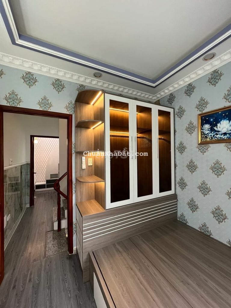 Bán nhà hẻm Đinh Bộ Lĩnh, P26. DT 32,1m2, trệt, 1 lầu giá 2 tỷ, SHR