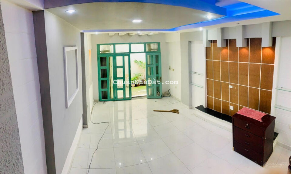 Bán nhà 46m2 hẻm thông Bùi Đình Tuý, P24 giá chỉ 5,4 tỷ LH xem nhà 0902903657