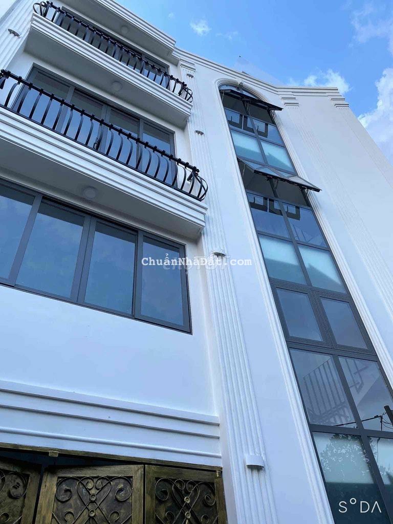 nhà đẹp Lê quang định p11 Bình Thạnh .có ga ra ô tô 6,3 tỷ