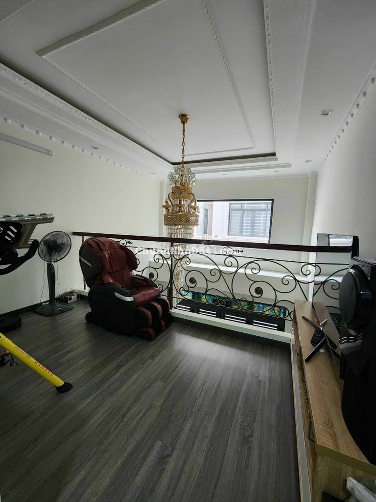 CẮT LỖ BÁN NHÀ 4 TẦNG 7 PHÒNG NGỦ HXH Nở Trang Long P13 Bình Thạnh