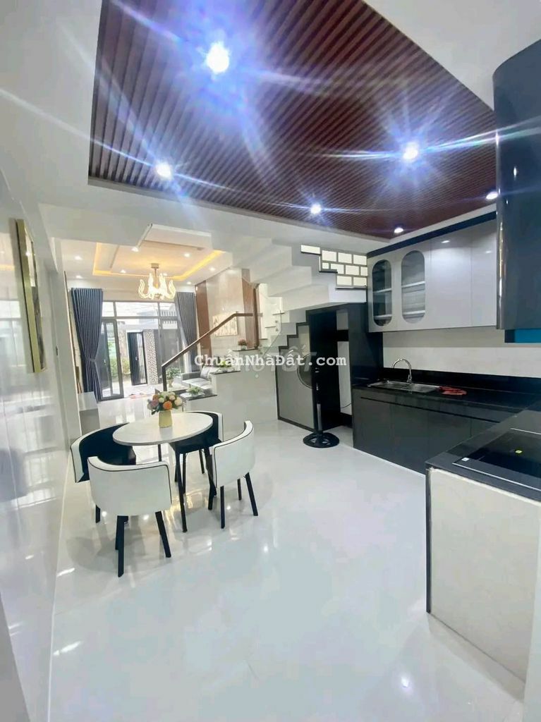 NHÀ Ở UNG VĂN KHIÊM ,P25, BÌNH THẠNH,HXH 3M.