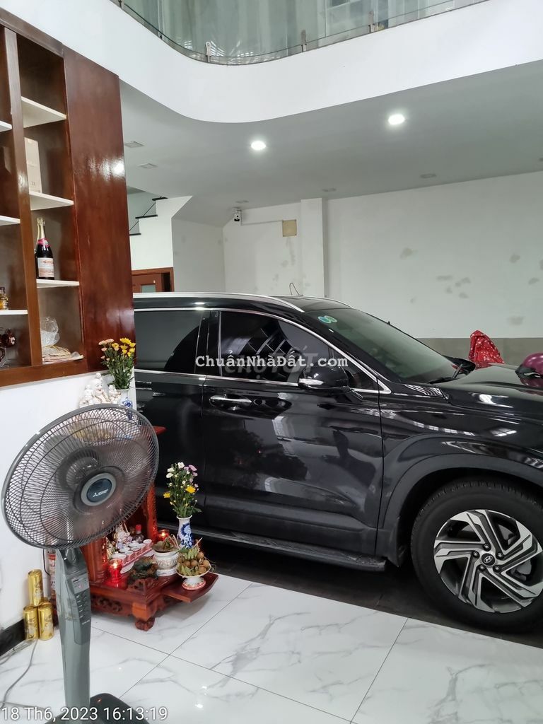 Sát VINCOM, HXH, Căn góc 2 mặt tiền Nguyễn Xí, ngang khủng,10.5 tỷ TL.