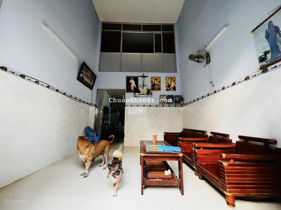 Sát Hàng Xanh chính chủ lâu năm - nở hậu 59m2 chỉ 5.7 tỷ TL Sát Hàng Xanh chính chủ lâu năm - nở hậu 59m2 chỉ 5.7 tỷ TL