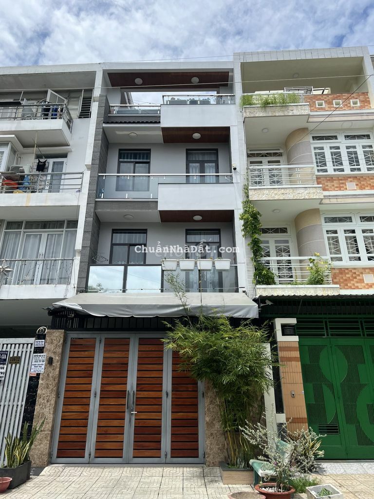 Siêu Phẩm Nhà Bùi Đình Túy 6 PN, Đầy Đủ Tiện Nghi, Xe Hơi Đỗ