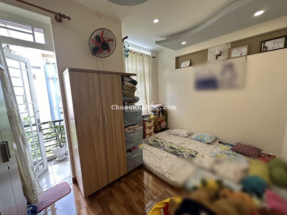 Chủ Kẹt Tiền Bán nhà 4 Tấm  Đặng Thùy Trâm P13- Sát Đại Học Văn Lang
