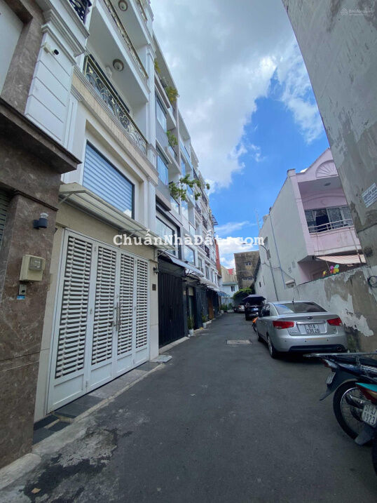 Căn nhà duy nhất Nguyễn Văn Đậu-Lê Quang Định, 5 tấm mới cứng có thang máy 4.5x15m xe hơi tận nhà