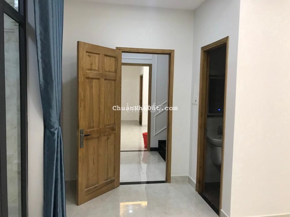 Chị Huyền cần bán nhà hẻm xe hơi- Lê Quang Định 4x20m giá 10,3tỷ TL