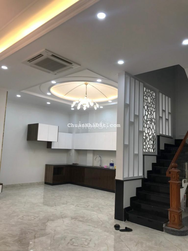 Chị Huyền cần bán nhà hẻm xe hơi- Lê Quang Định 4x20m giá 10,3tỷ TL