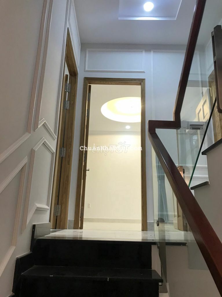 Chị Huyền cần bán nhà hẻm xe hơi- Lê Quang Định 4x20m giá 10,3tỷ TL