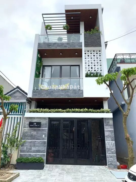 Bán gấp nhà mặt tiền nội bộ Chu Văn An P26 Q. Bình Thạnh DT: 4.5x18m KC: 4T giá bán: 11.5 tỷ