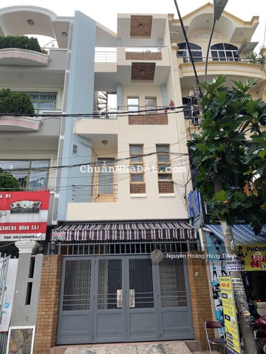 Cực hiếm! Bán nhà cạnh Vincom Nguyễn Xí 4x20m, 4 Lầu, xe hơi 7 chỗ vào nhà, chỉ 8,5 tỷ TL Cực hiếm! Bán nhà cạnh Vincom Nguyễn Xí 4x20m, 4 Lầu, xe hơi 7 chỗ vào nhà, chỉ 8,5 tỷ TL