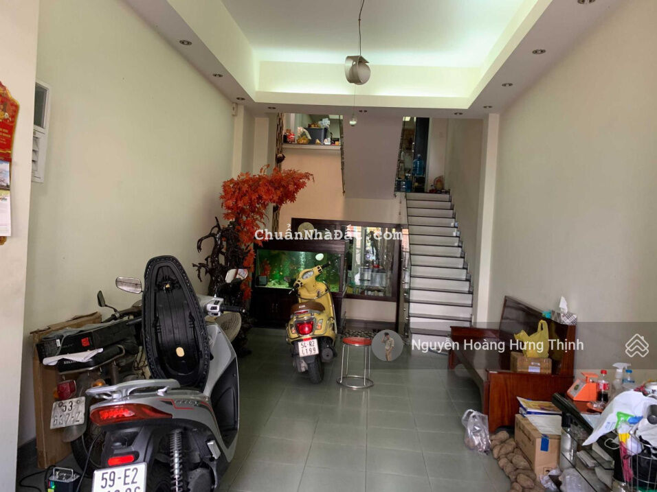 Cực hiếm! Bán nhà cạnh Vincom Nguyễn Xí 4x20m, 4 Lầu, xe hơi 7 chỗ vào nhà, chỉ 8,5 tỷ TL Cực hiếm! Bán nhà cạnh Vincom Nguyễn Xí 4x20m, 4 Lầu, xe hơi 7 chỗ vào nhà, chỉ 8,5 tỷ TL