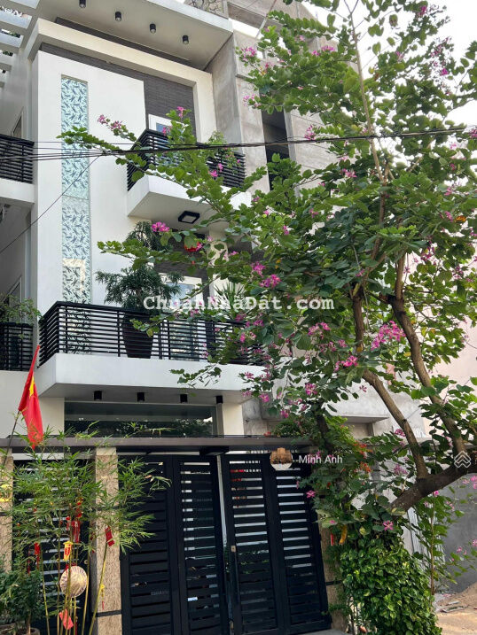 Chủ hạ 2 tỷ giá rẻ hơn thị trường 1 tỷ, hẻm 8m Nguyễn Xí, 80m2, 4tầng mới cứng 100%