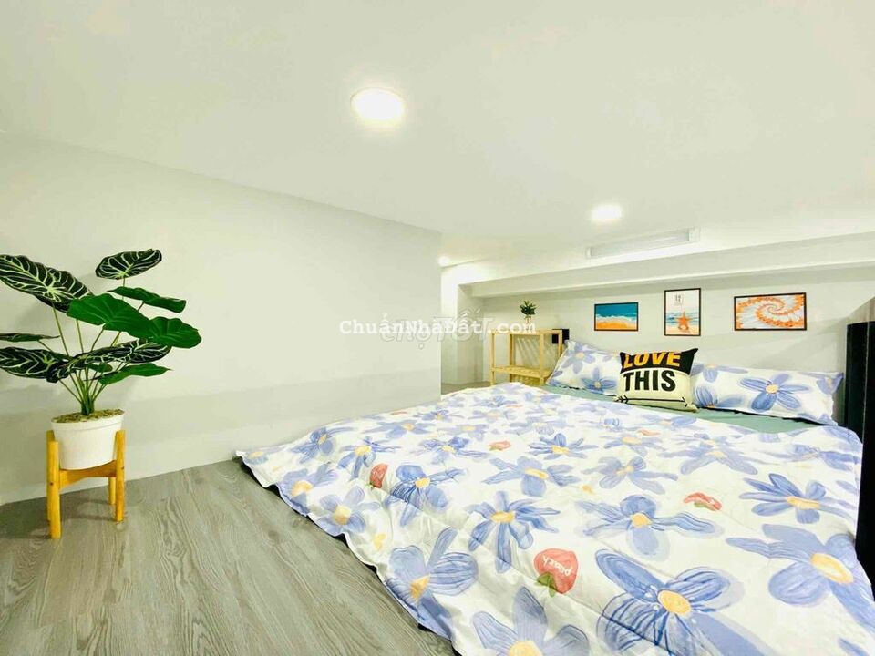 Bán CHdv mặt tiền hẻm lớn có lề đường,ngang gần 5m nhà mới