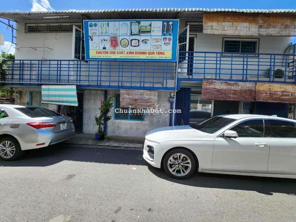 NHÀ MẶT TIỀN LỘ NHỰA HẺM 180 ĐƯỜNG CMT8