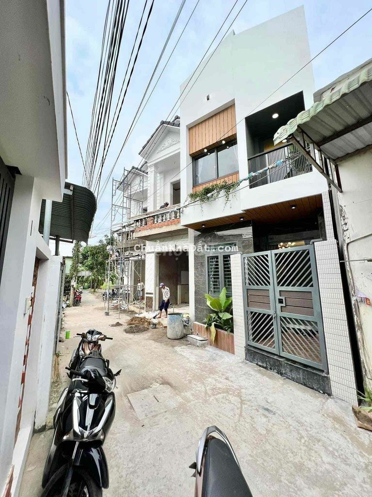 NHÀ PHỐ FULL NỘI THẤT LỘ 4M HẺM 135 ĐÒNG VĂN CỐNG