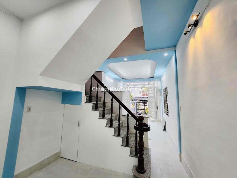 Nhà lầu 3 phòng ngủ hẻm 474&476 Cách Mạng Tháng Tám