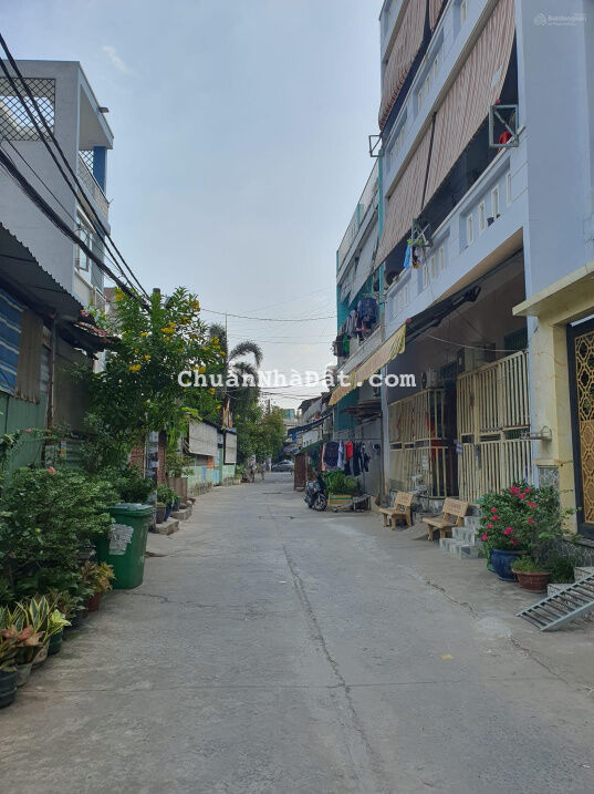 Nhà 2 tầng diện tích lớn, hẻm xe tải đường Mã Lò Bình Tân, giá rẻ 6.8 tỷ TL