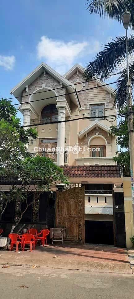 Bán gấp Biệt thự khủng 250m2 khu Tên Lửa, Bình Tân