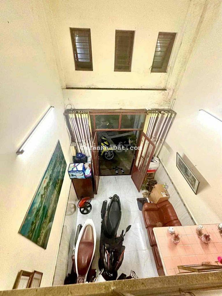 Nhà 1 trệt 1 lửng đúc 2 phòng ngủ đường đình nghi xuân giáp tân phú