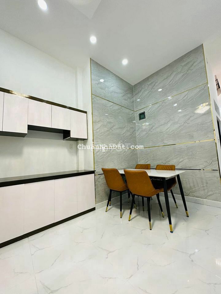 Bán nhà Ngay Hồ văn long q.BT, DT 40m2 xây 3 lầu