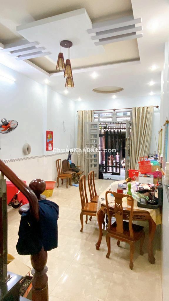 NHÀ 4 TẦNG CÒN RẤT MỚI, HẺM XE HƠI, TẶNG NỘI THẤT, GẦN MÃ LÒ, BÌNH TÂN