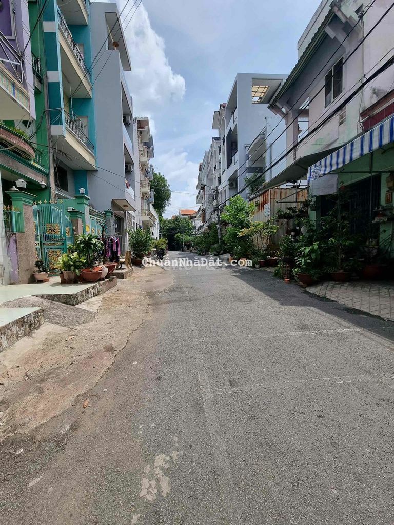 Bán nhà 40m2 2 lau mặt tiền nội bộ khu Tên Lửa -4.5 tỷ