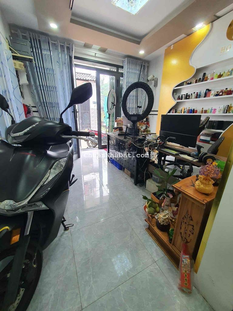 2 Tầng - HẺM XE TẢI Hương Lộ 2 - 4x12 nhà mới tinh giá 3.x tỷ