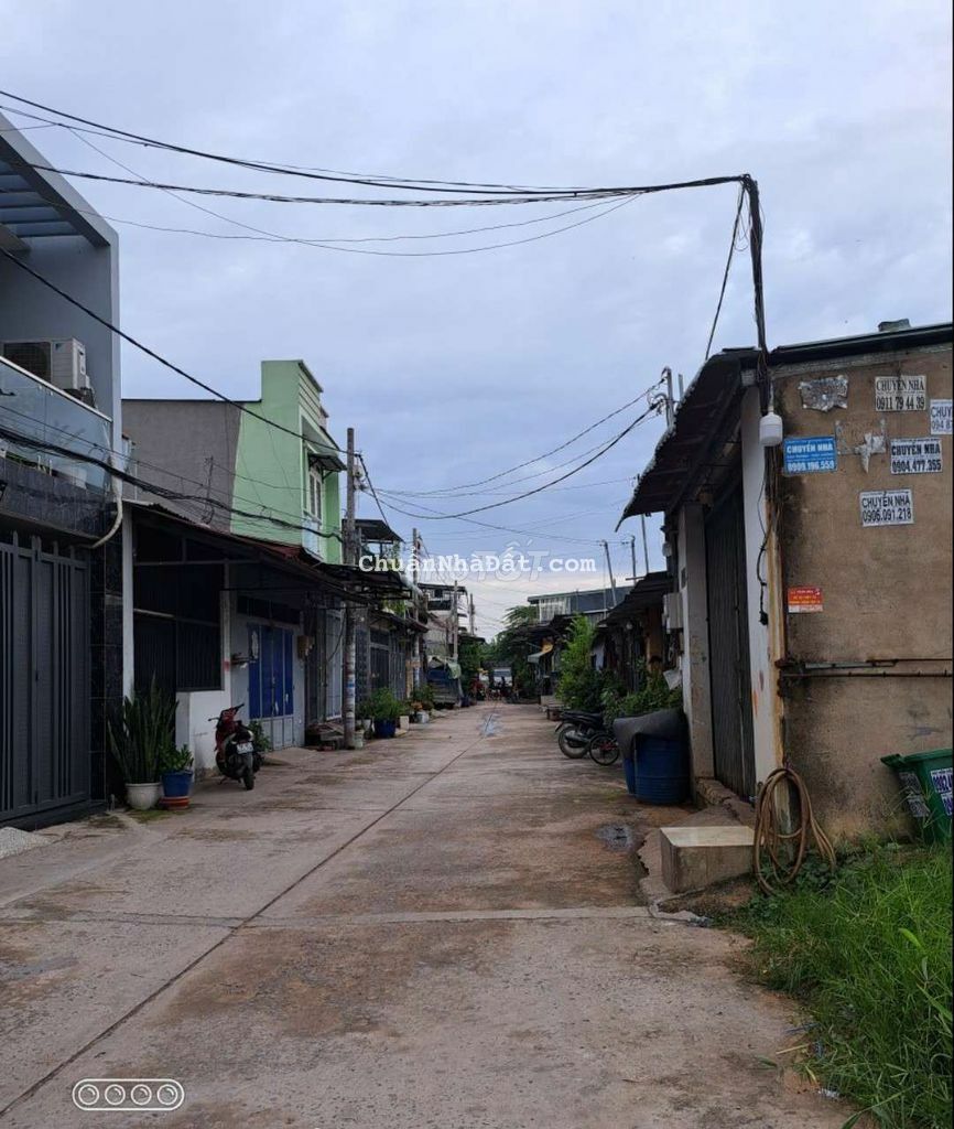 Chủ ngợp bán nhà cấp 4 đường 6m oto tải tránh nhau