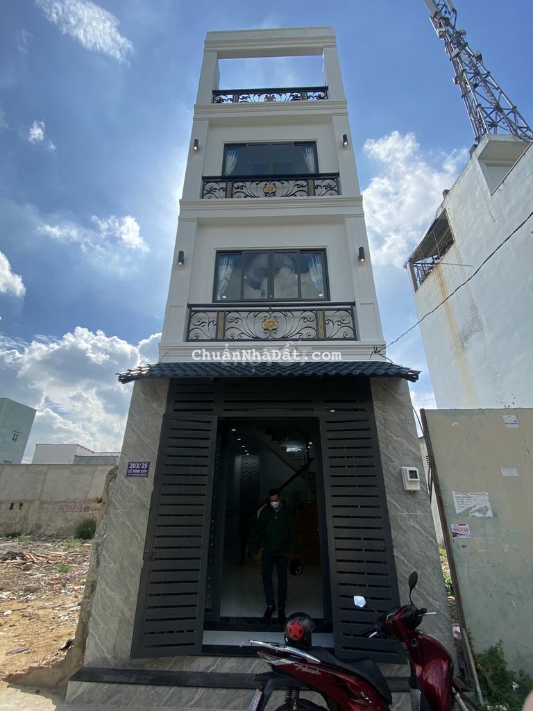 Nhà bán 4 tầng 4 PN  hxh ngay chợ Lê Đình Cẩn 4.8