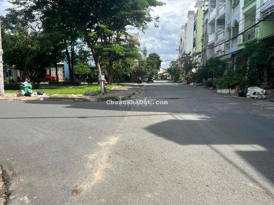 Nhà 4 tấm, 2 mặt tiền đầu và cuối nhà, giá như đat